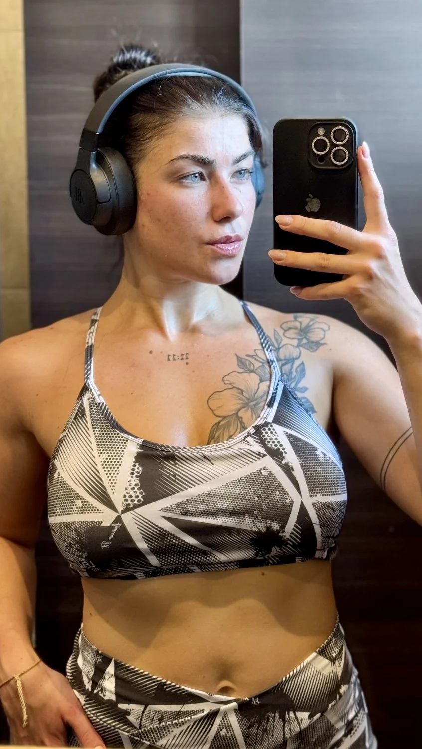 Fuck me at the gym while I give you your routine image 2
