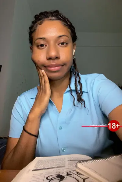 Gabriellah-K pussy play🇵🇬 cover image