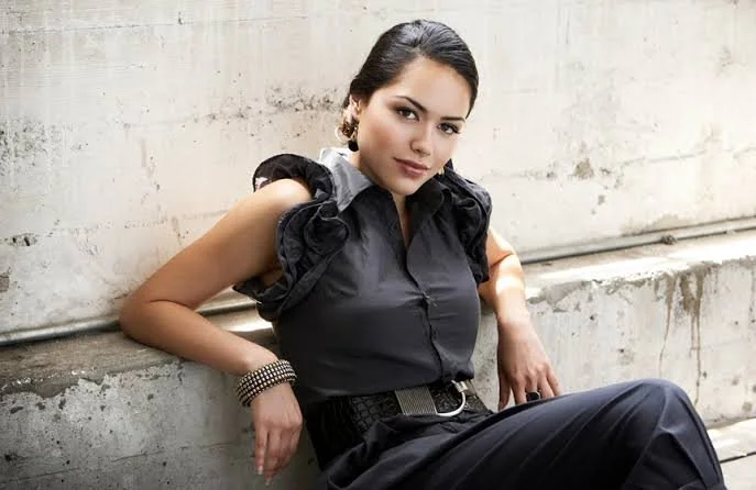 Alyssa Diaz Bare breasts image 3