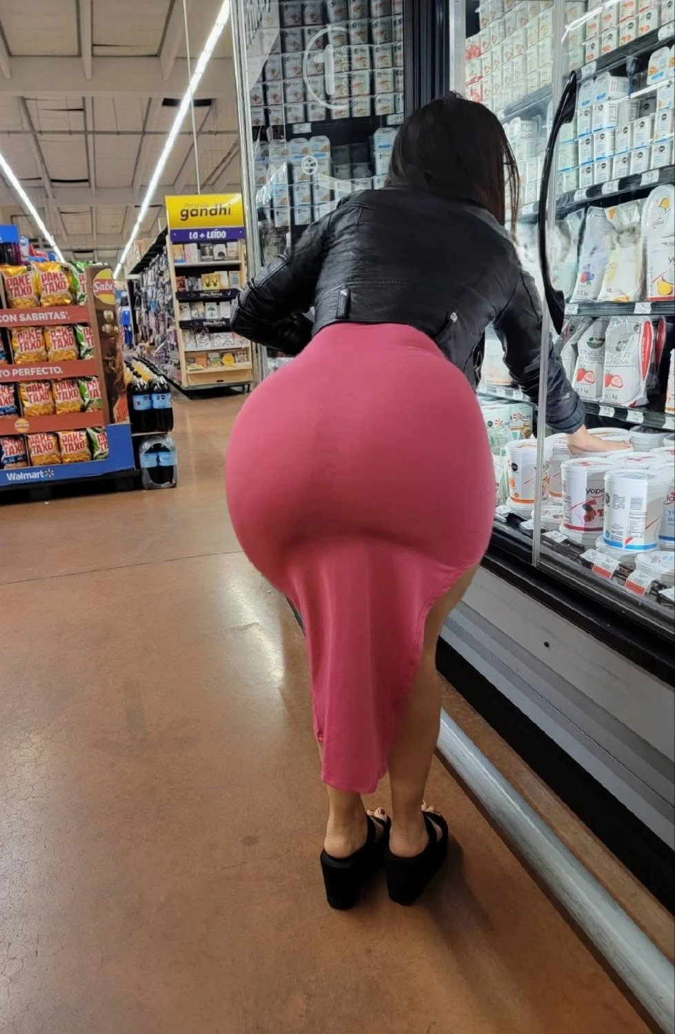 Latina wife in public image 4
