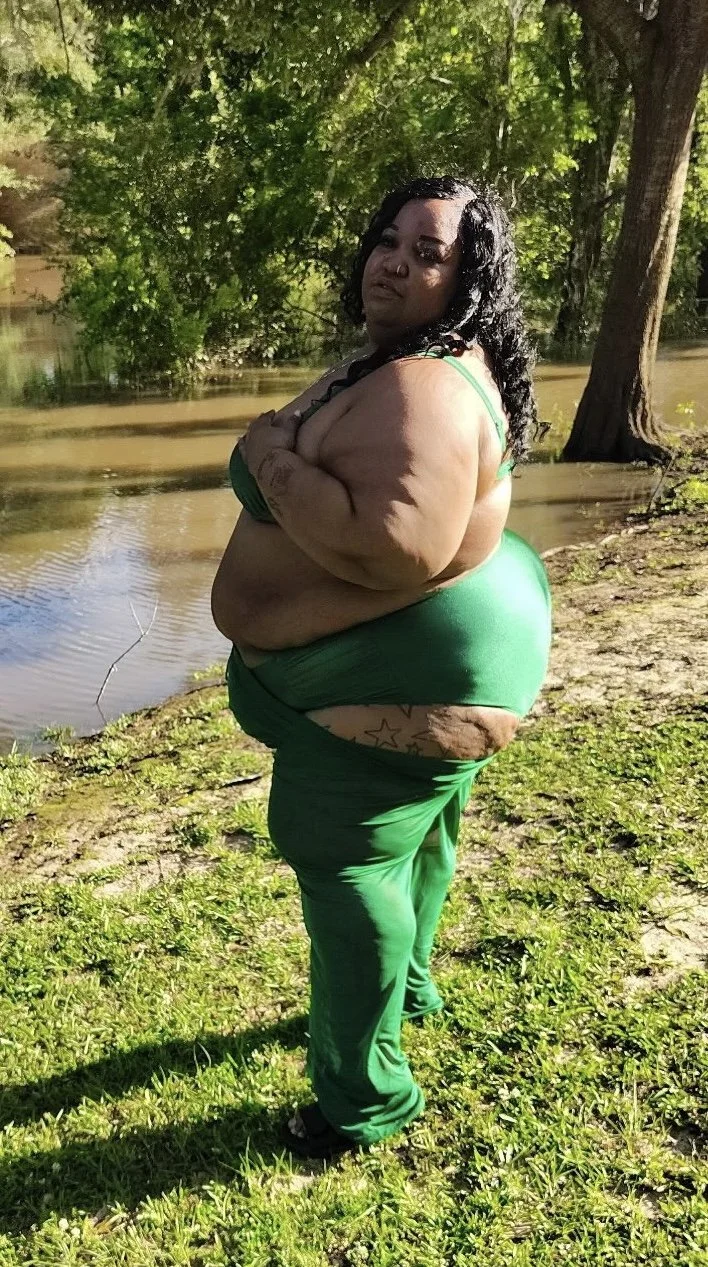 SSBBW MrzCupcakess88 Out the Vault image 7