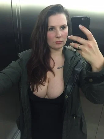 Cum on her tite main image