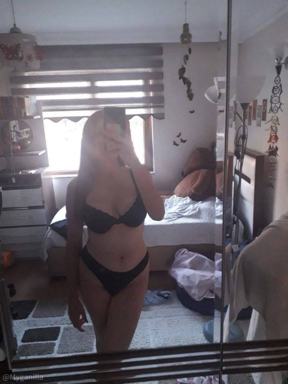 Beautiful Turkish girl fucked in a tent. image 5