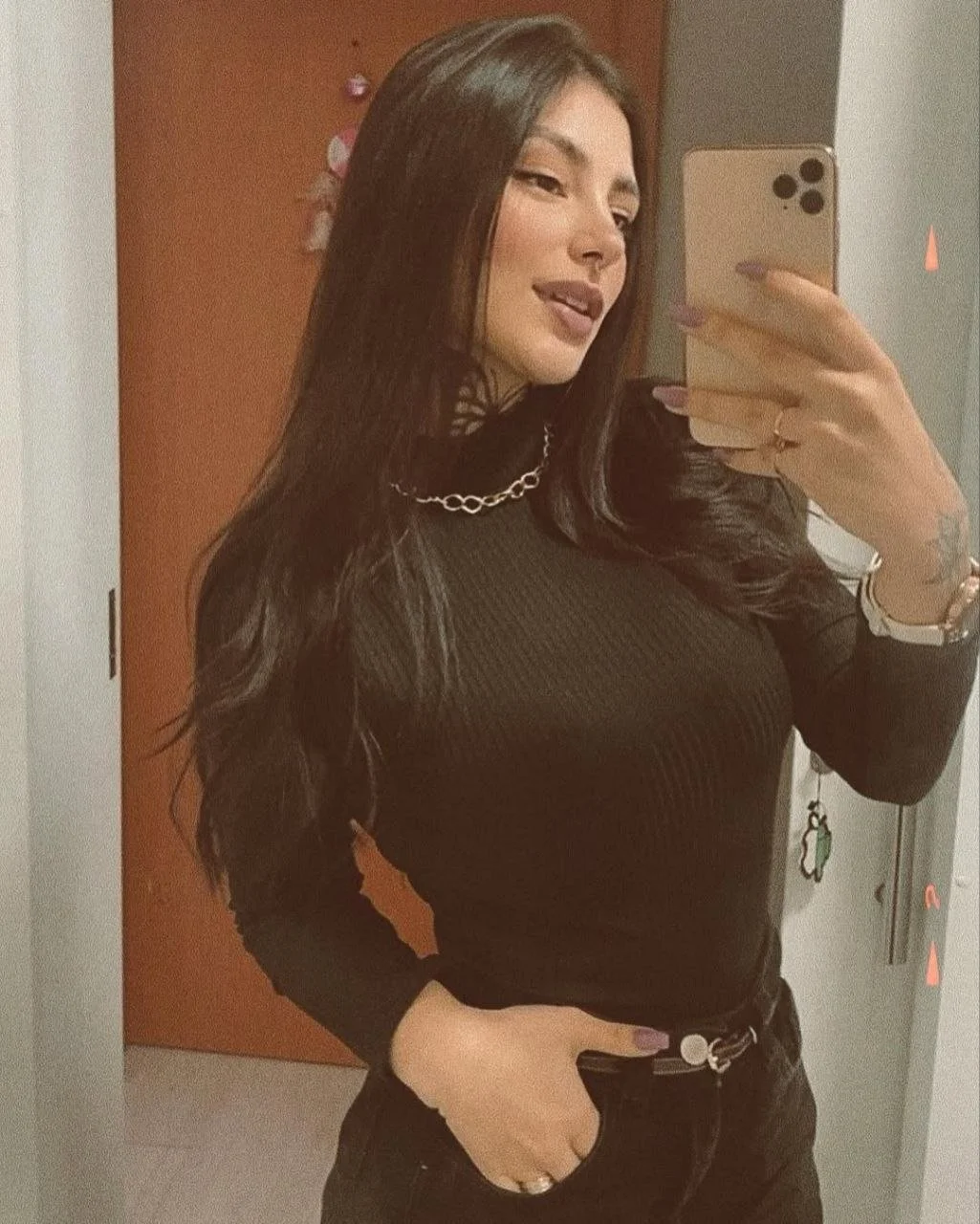 Exponiendo a sobrina hermosa putita image 6