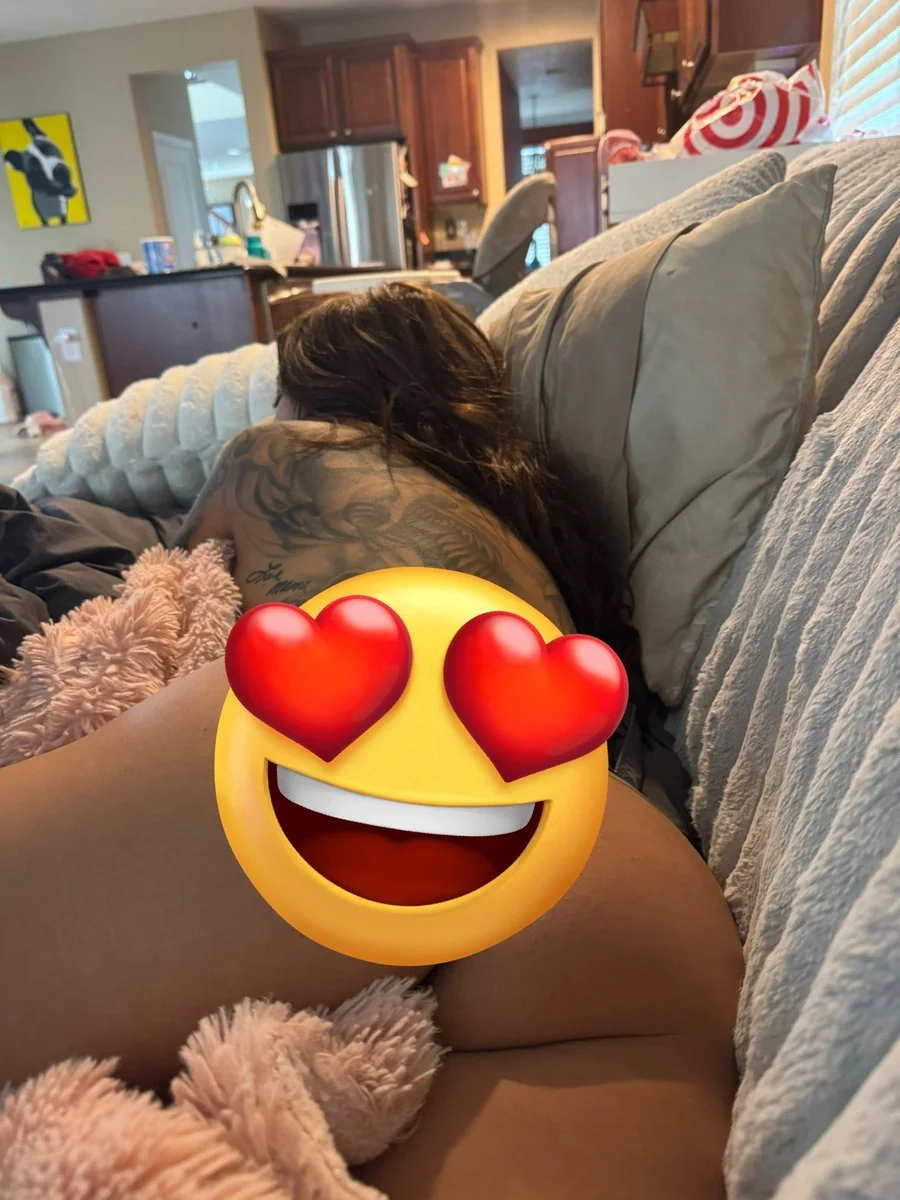 RileyxxxJensen - car image 3