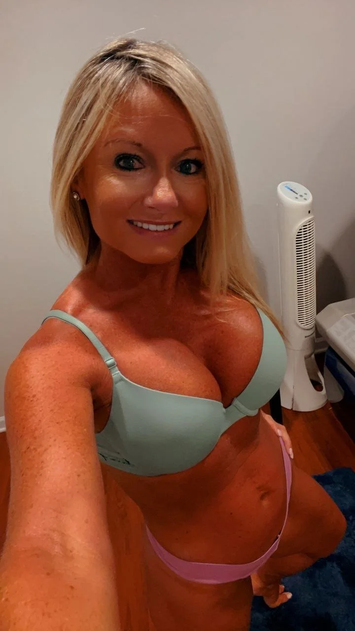 Webslut Heather image 10
