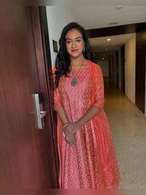 Indian bitch exposed her self to her boss image 17