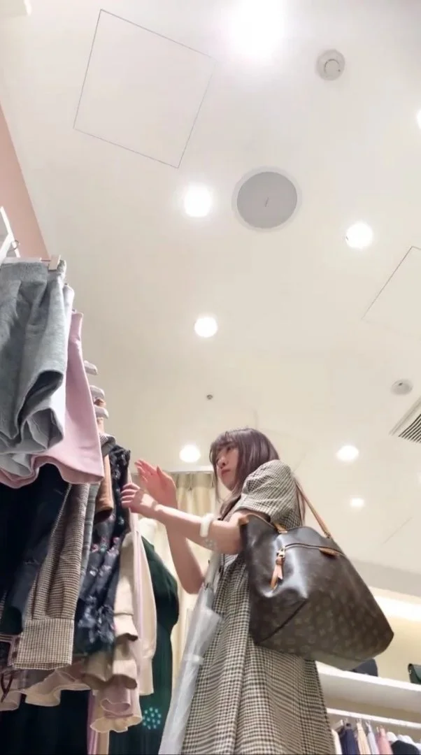🔚Japanese　お姉さん　逆さ　ぱんちら　ソフトエロ　一発やりたい main image