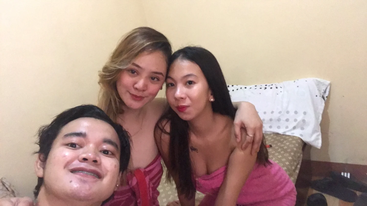 VIDJAKOL WITH FRIENDS #3 (PINAY) image 15