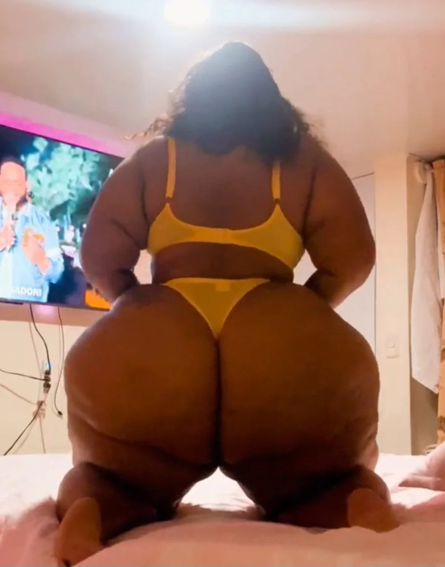 HeaVy d0miN1cAn Amaz0N bo0ty !! image 24