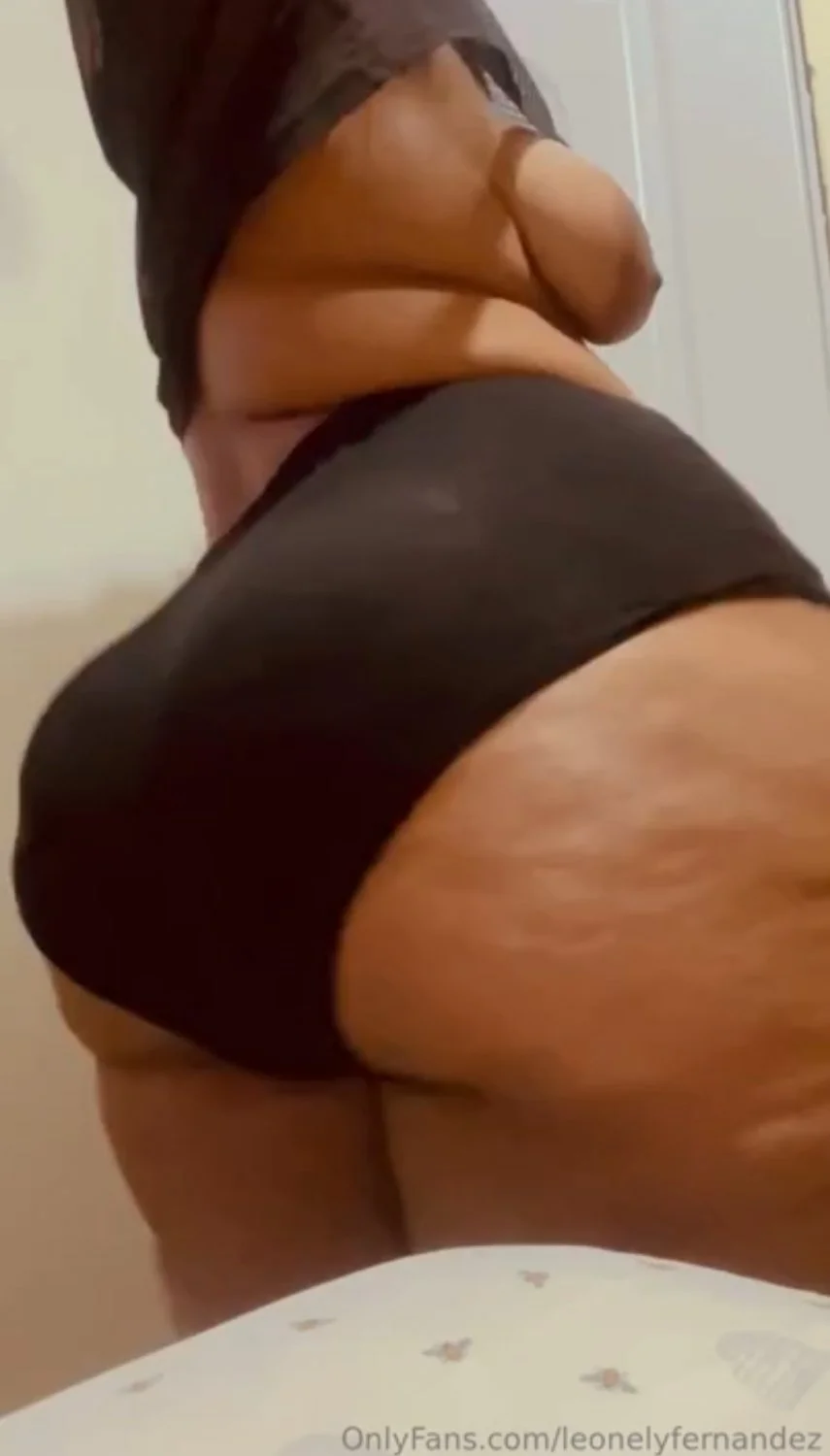 HeaVy d0miN1cAn Amaz0N bo0ty !! image 25