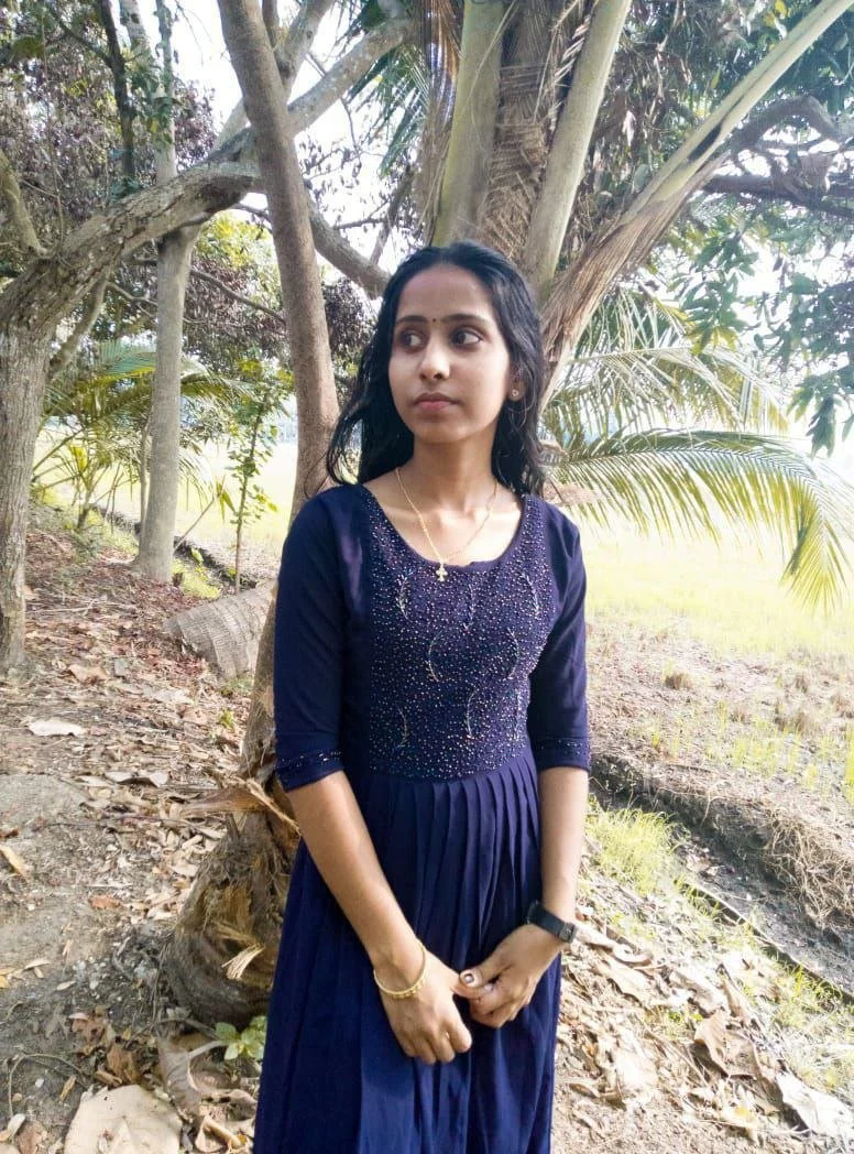 Indian vilage girl eexposed her self image 4