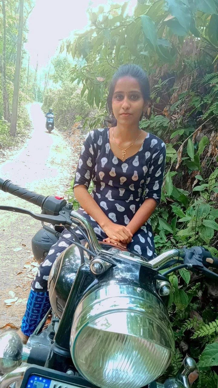 Indian vilage girl eexposed her self image 8