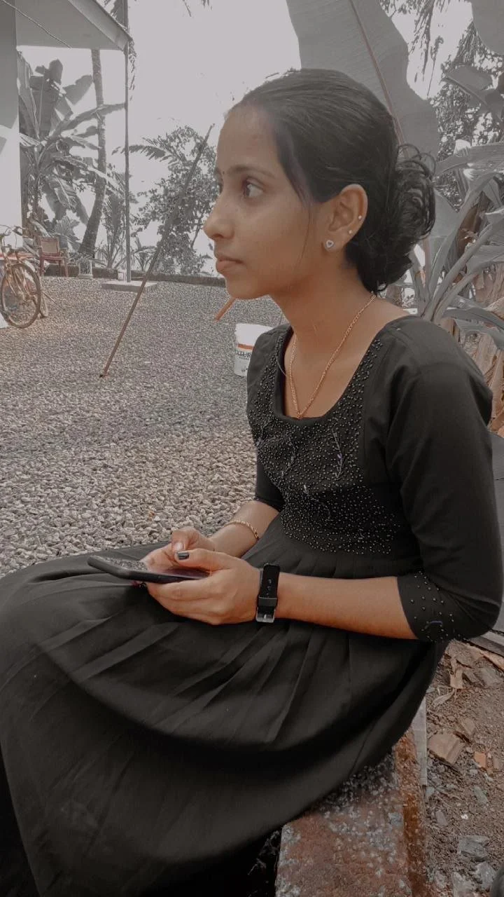 Indian vilage girl eexposed her self image 9