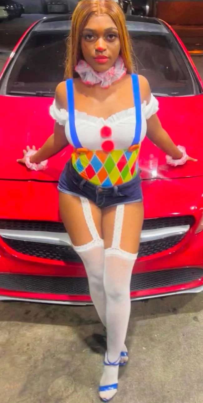 Pyt hood Ebony image 3