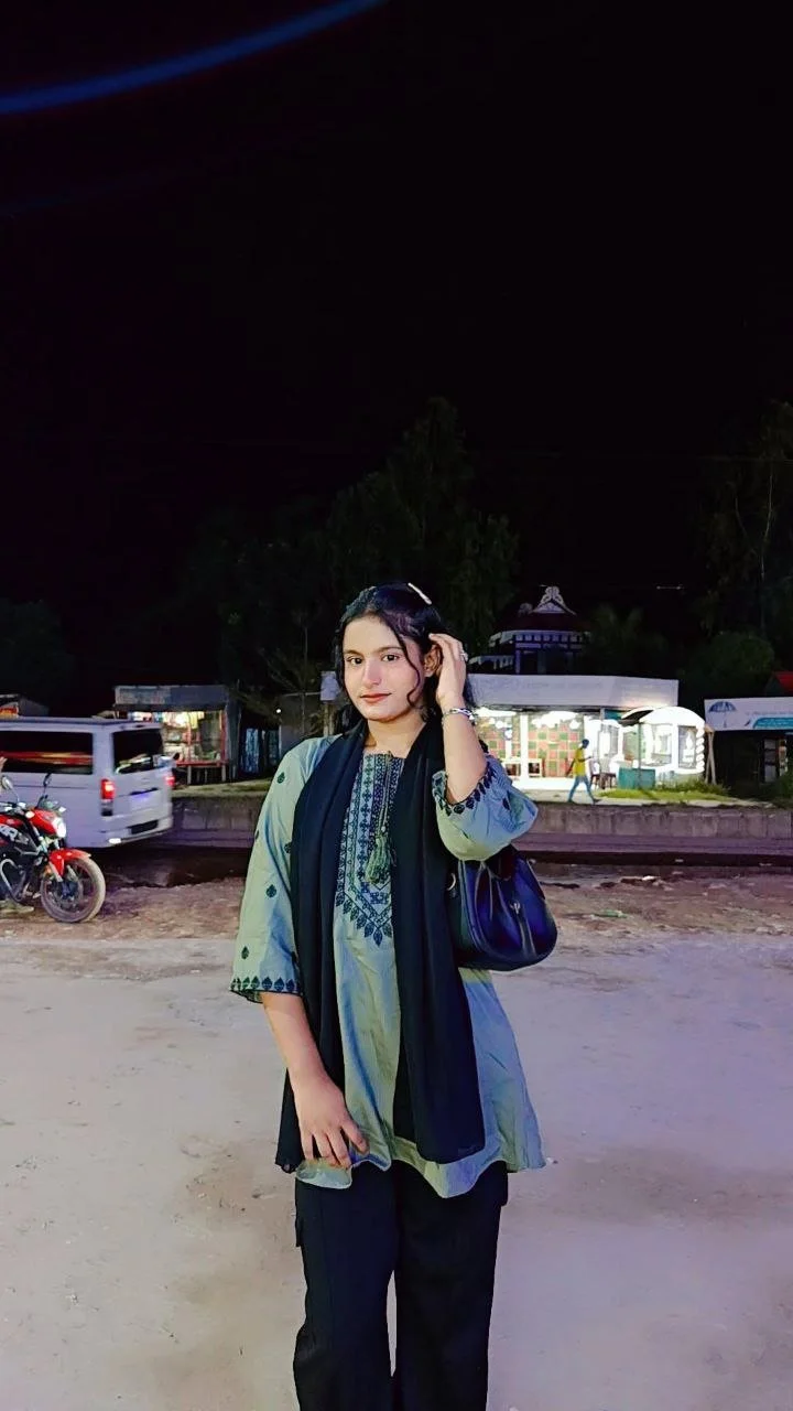487 - Bengali girl image 2