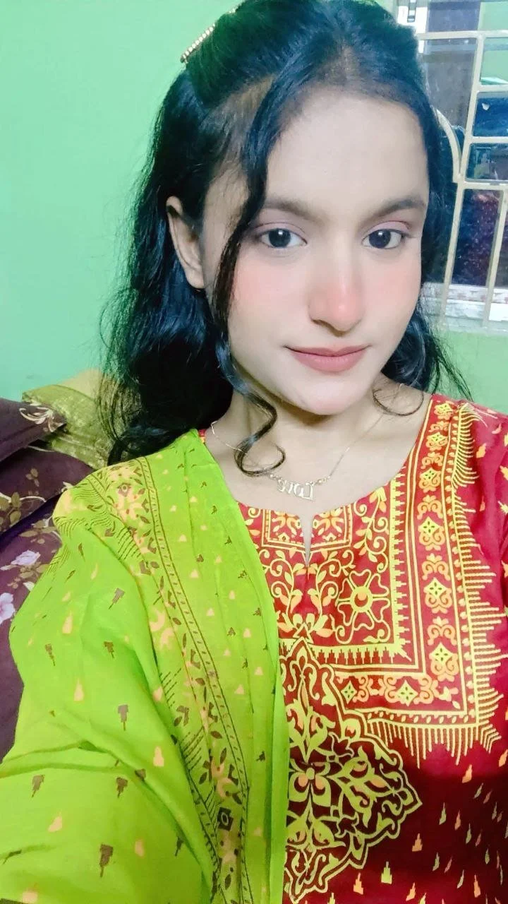 487 - Bengali girl image 3