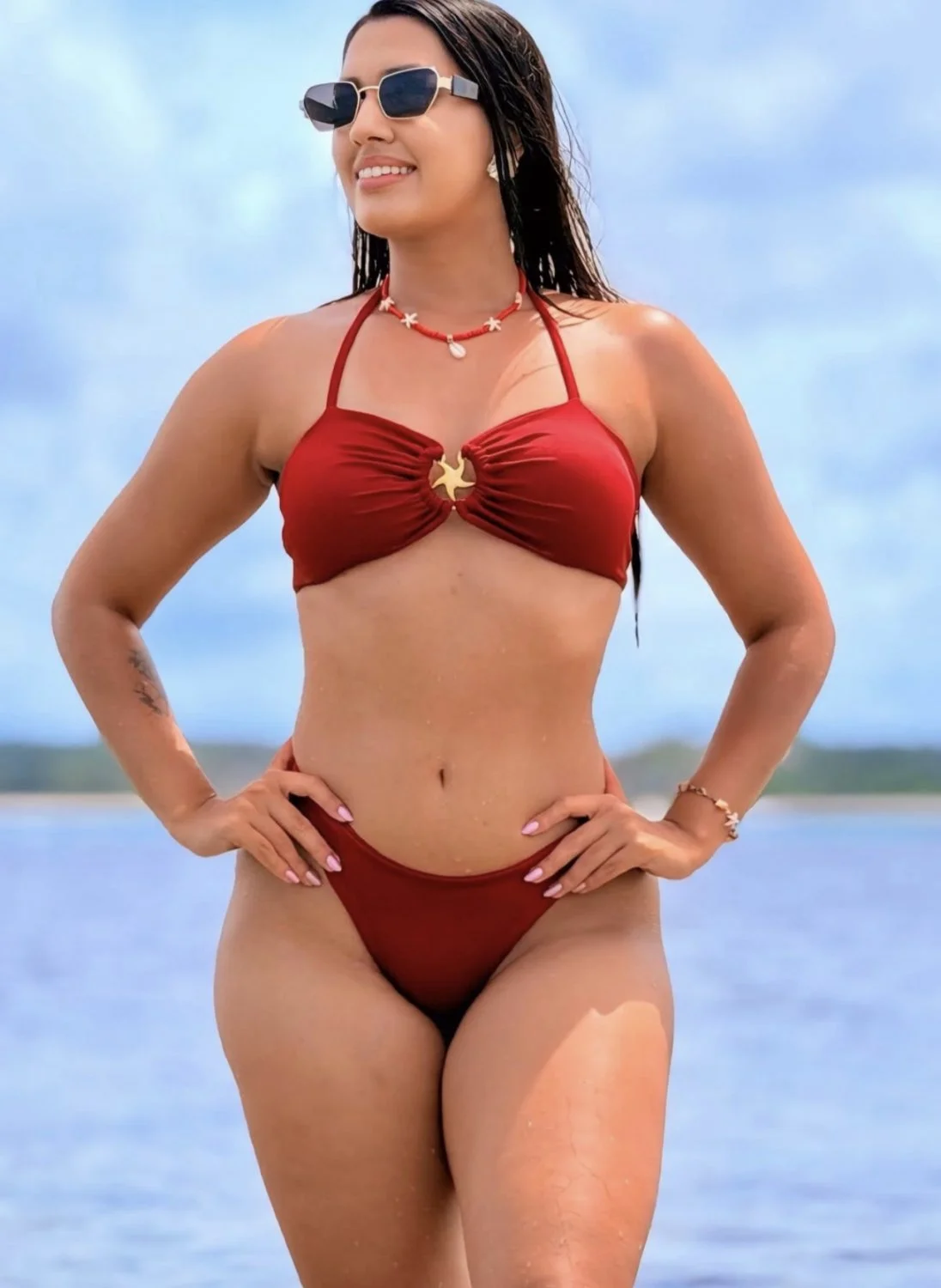 Morena chupando bem gostoso o pau do ex image 3
