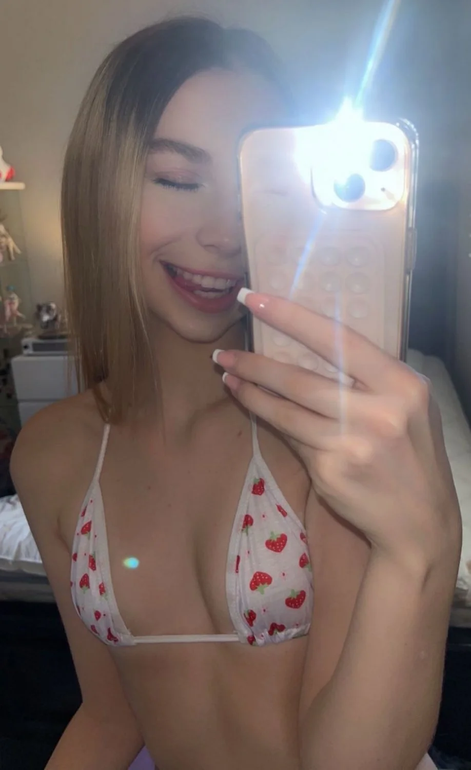 petite blonde webslut image 18