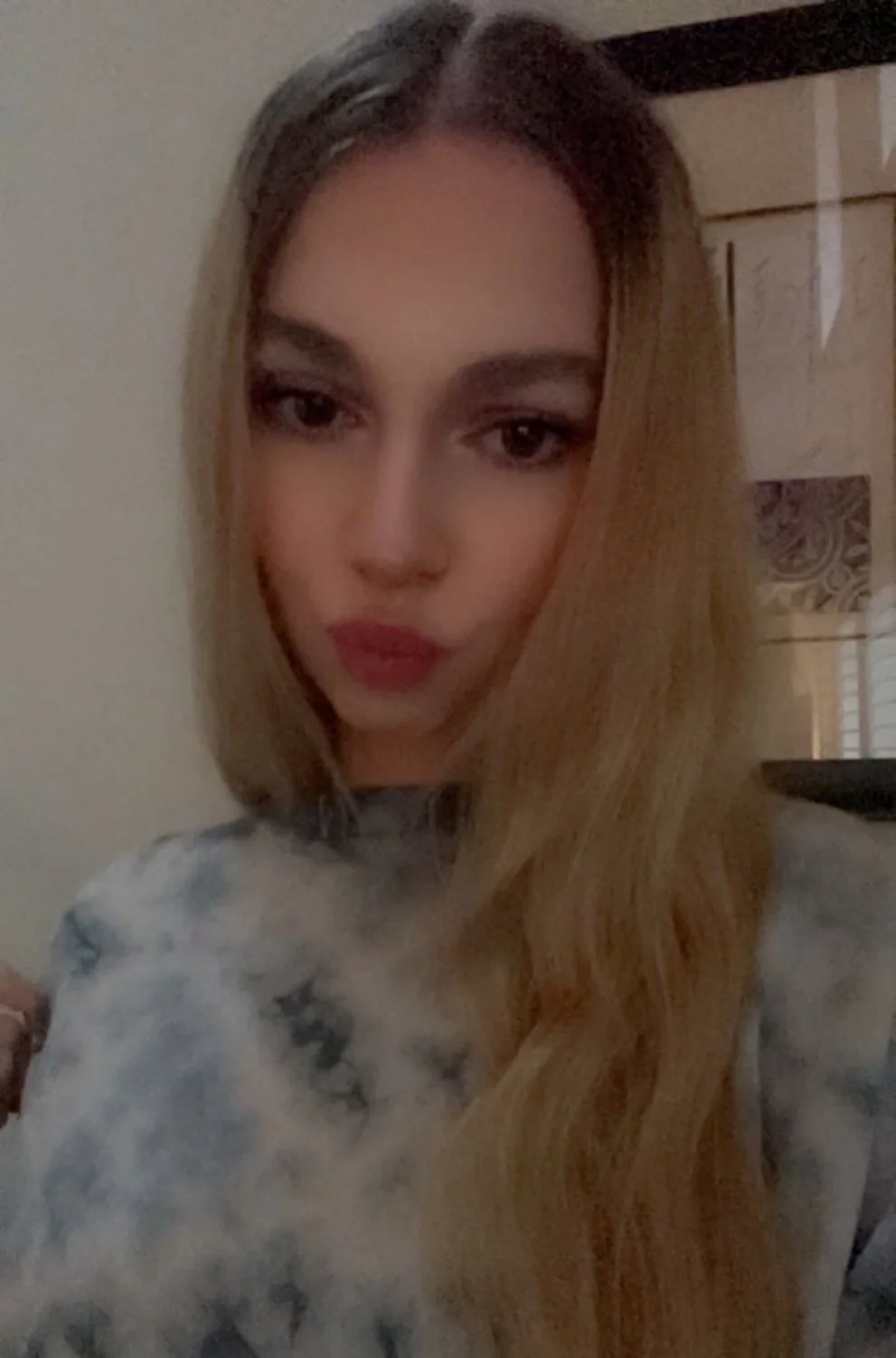 petite blonde webslut image 21