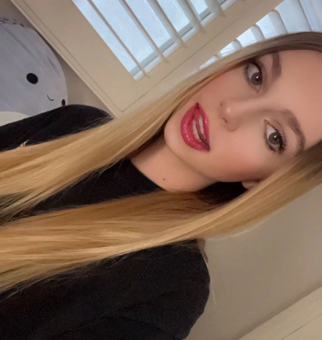 petite blonde webslut image 8