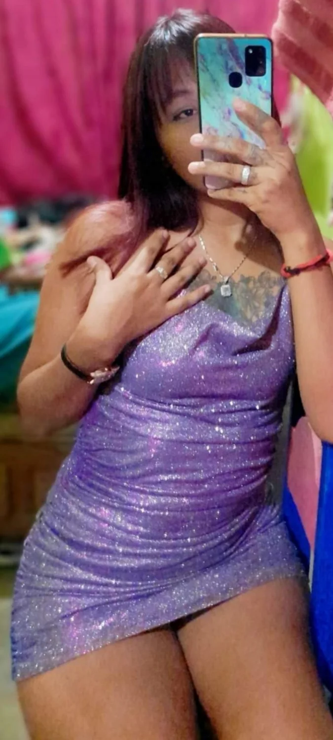 Puta Flakita de piel morena y sexy girl image 22
