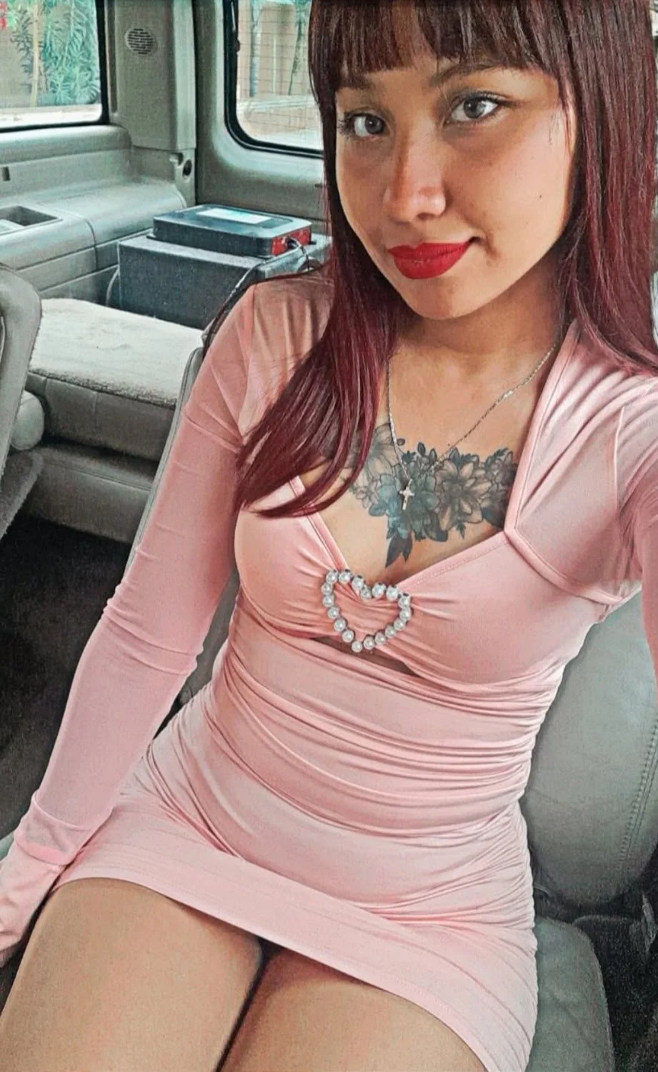 Puta Flakita de piel morena y sexy girl image 25
