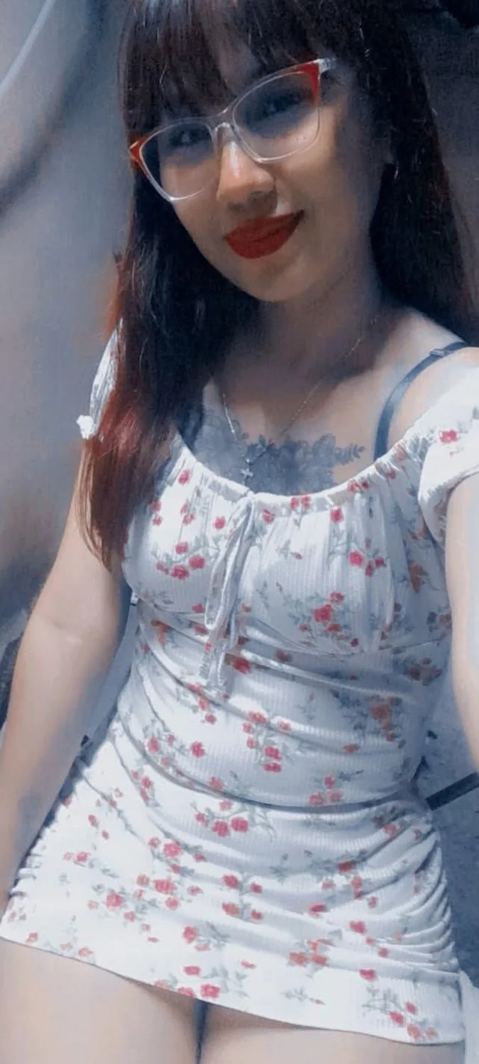 Puta Flakita de piel morena y sexy girl image 33