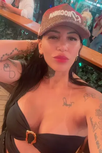 Pamela, outra puta vazada pelo maridão!! ( Manda a sua no PV) cover image