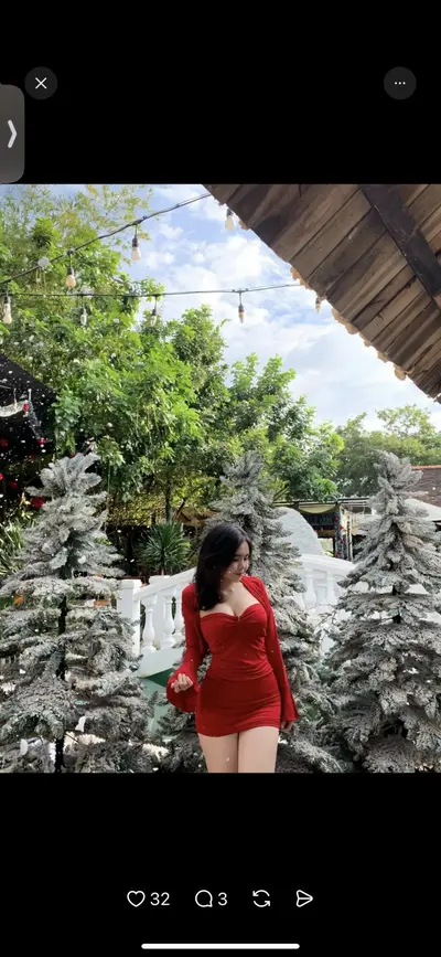 Con bạn thân cực múp đã v còn dâm nữa cover image
