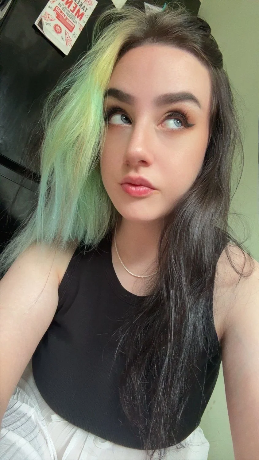 More for you to goon to, who wants to fuck her ? image 10