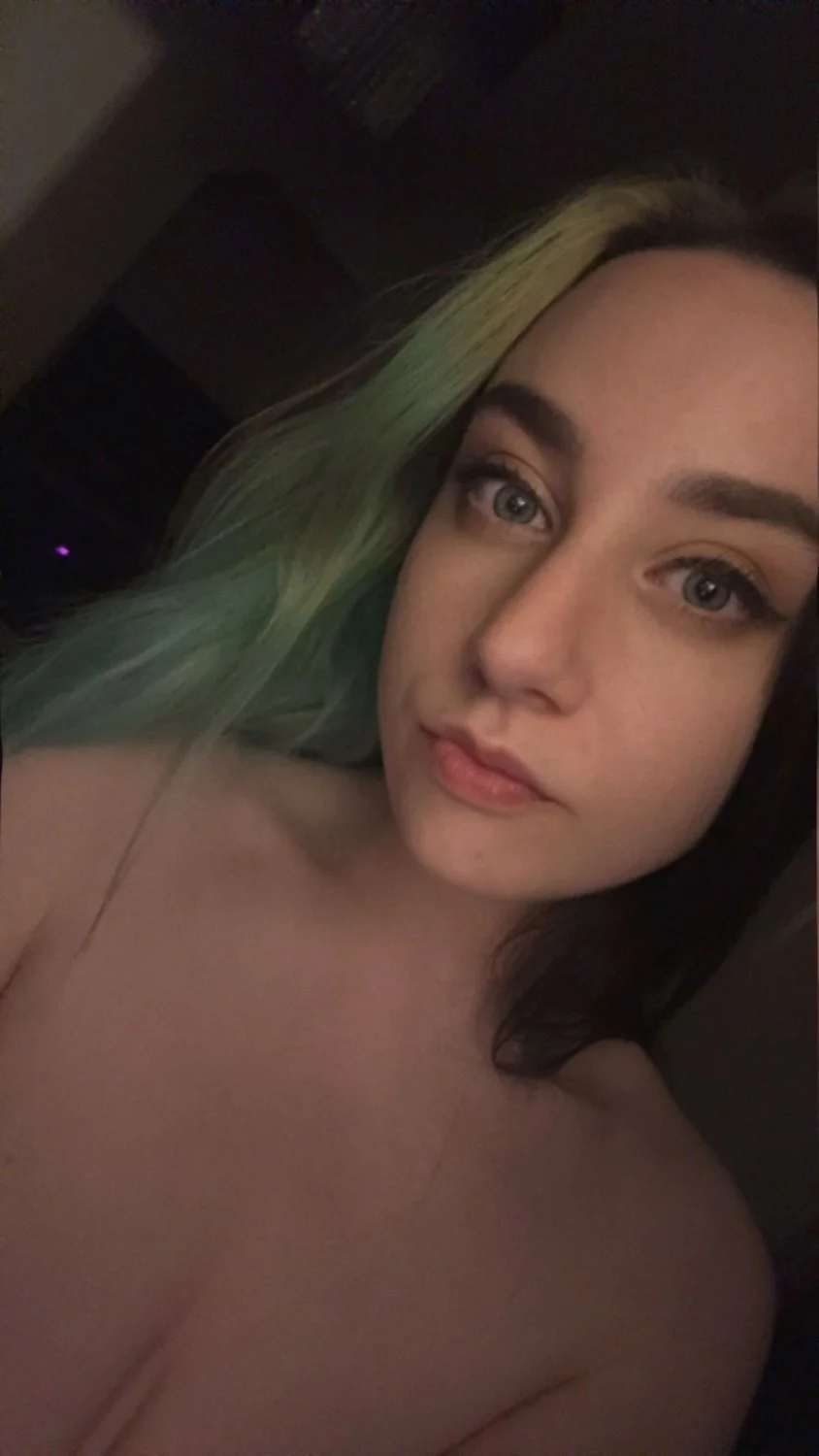 More for you to goon to, who wants to fuck her ? image 2