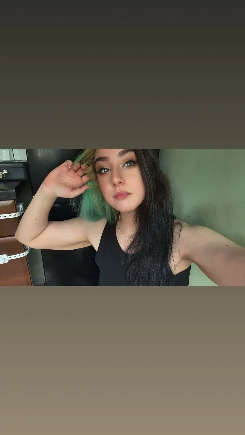 More for you to goon to, who wants to fuck her ? image 3