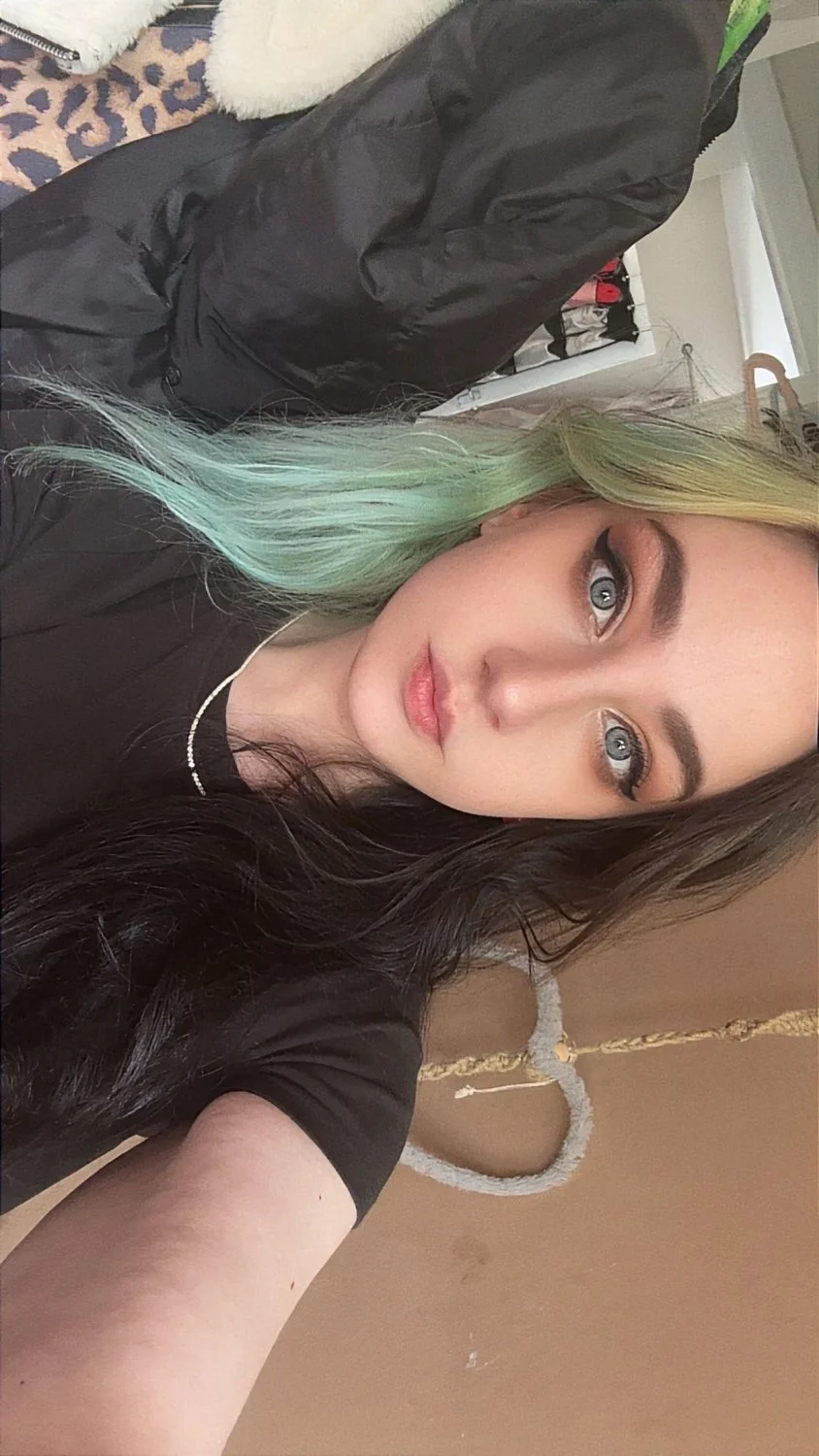 More for you to goon to, who wants to fuck her ? image 8