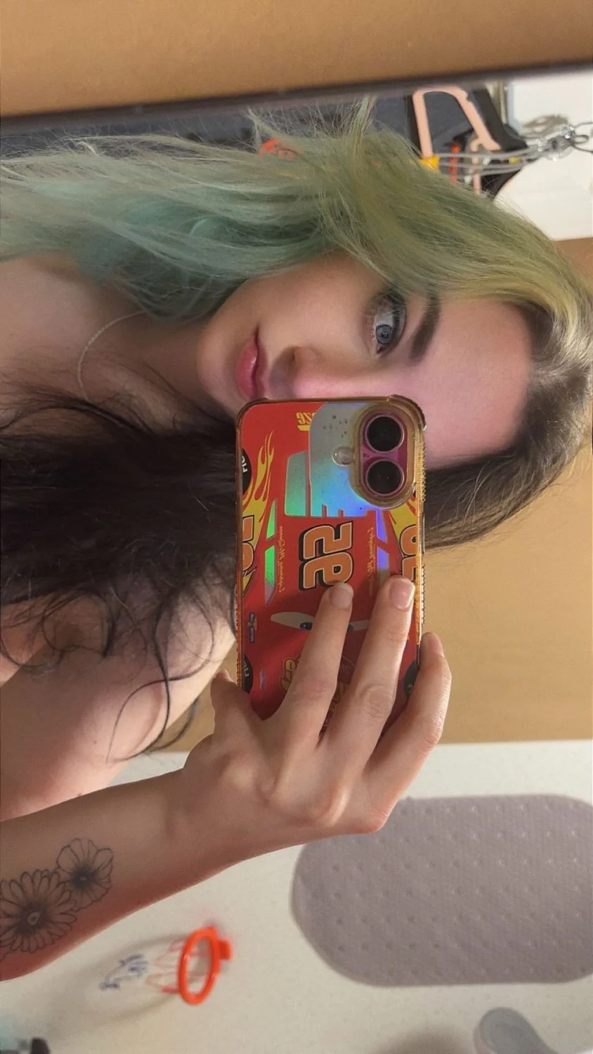 More for you to goon to, who wants to fuck her ? image 9