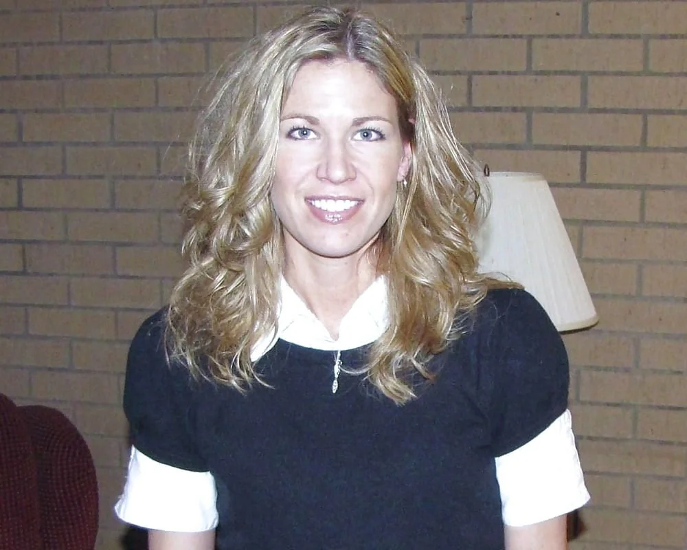 Michelle V image 29