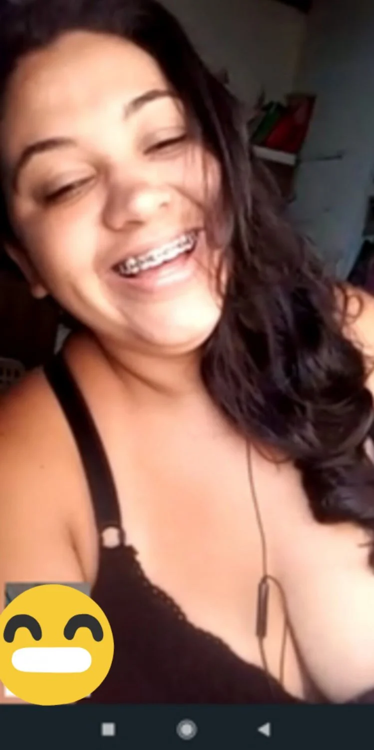 Chamada de vídeo com a minha amante gordinha gostosa image 10