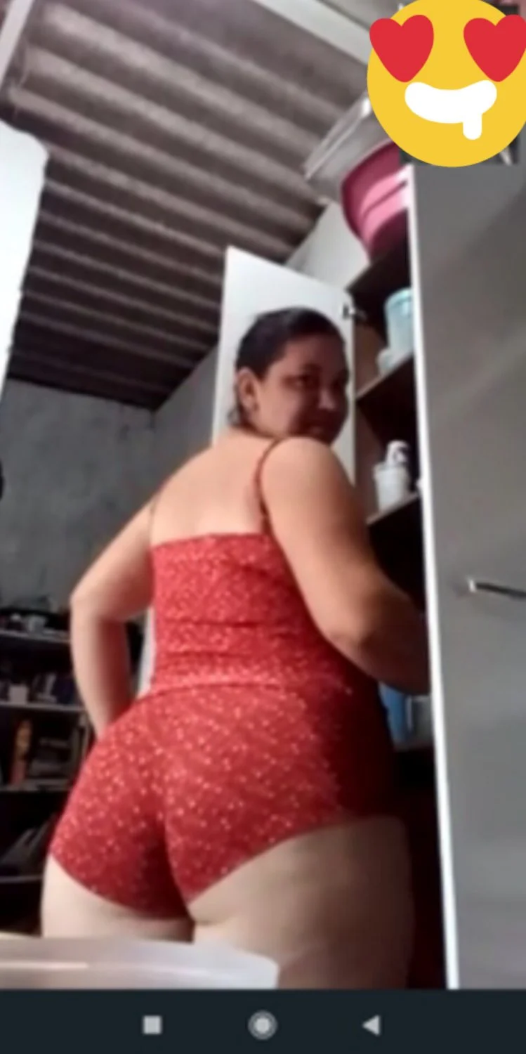Chamada de vídeo com a minha amante gordinha gostosa image 11