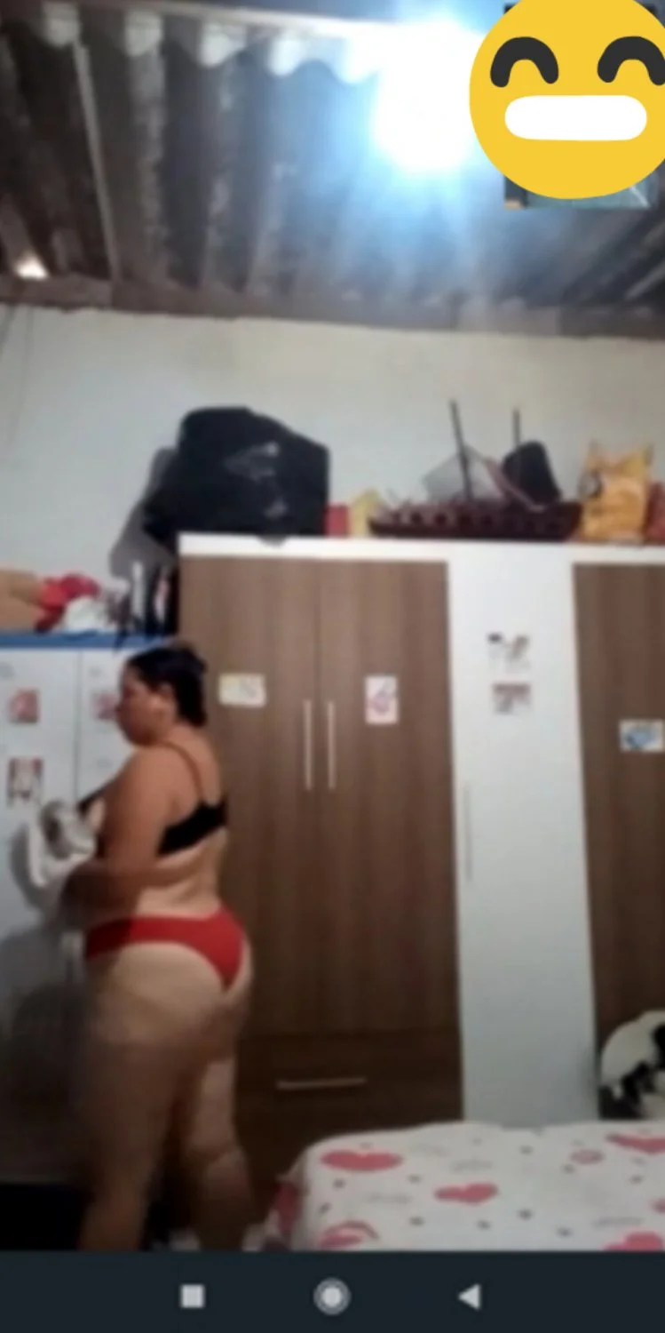 Chamada de vídeo com a minha amante gordinha gostosa image 46