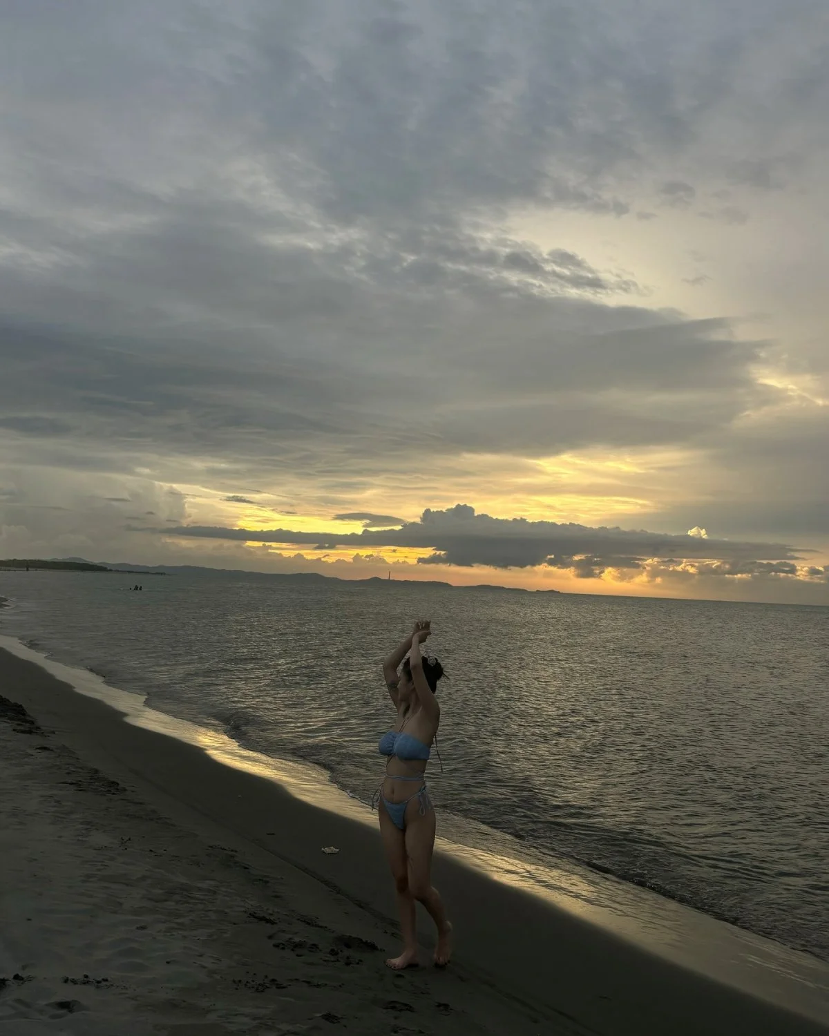 pinay asian teen bikini image 9