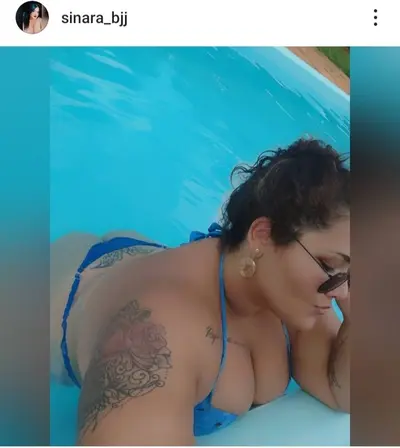 Alguém tem algum nudez dela Sinara é uma gordinha bem sexy pqp cover image