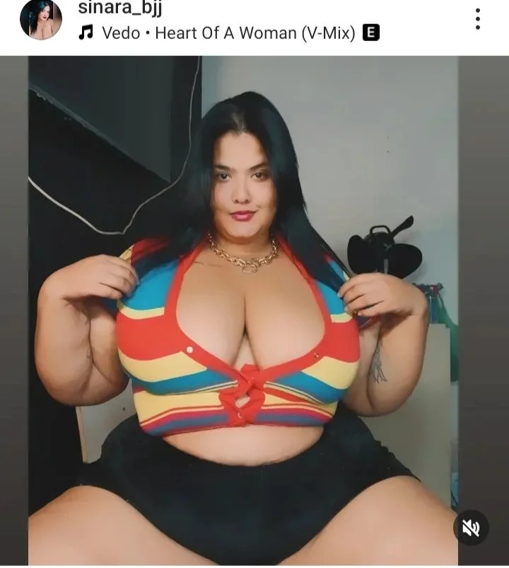 Alguém tem algum nudez dela Sinara é uma gordinha bem sexy pqp image 2