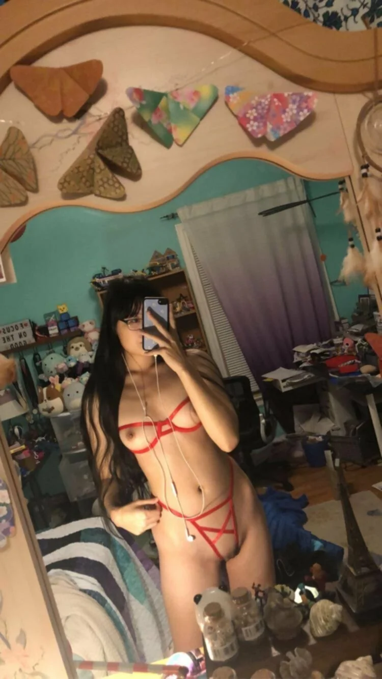 Asian Slut Lila image 7