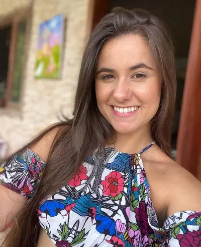 Loira vadia deixou o macho gravar tudo e ele vazou a safada cover image