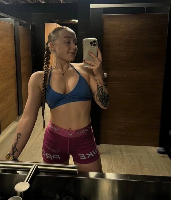Viviana fuckimg at the gym sexy slut blonde (dm) image 2