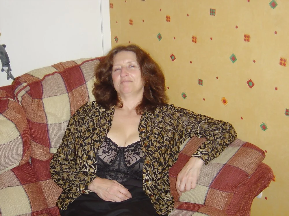 UK Wife Sophie image 19