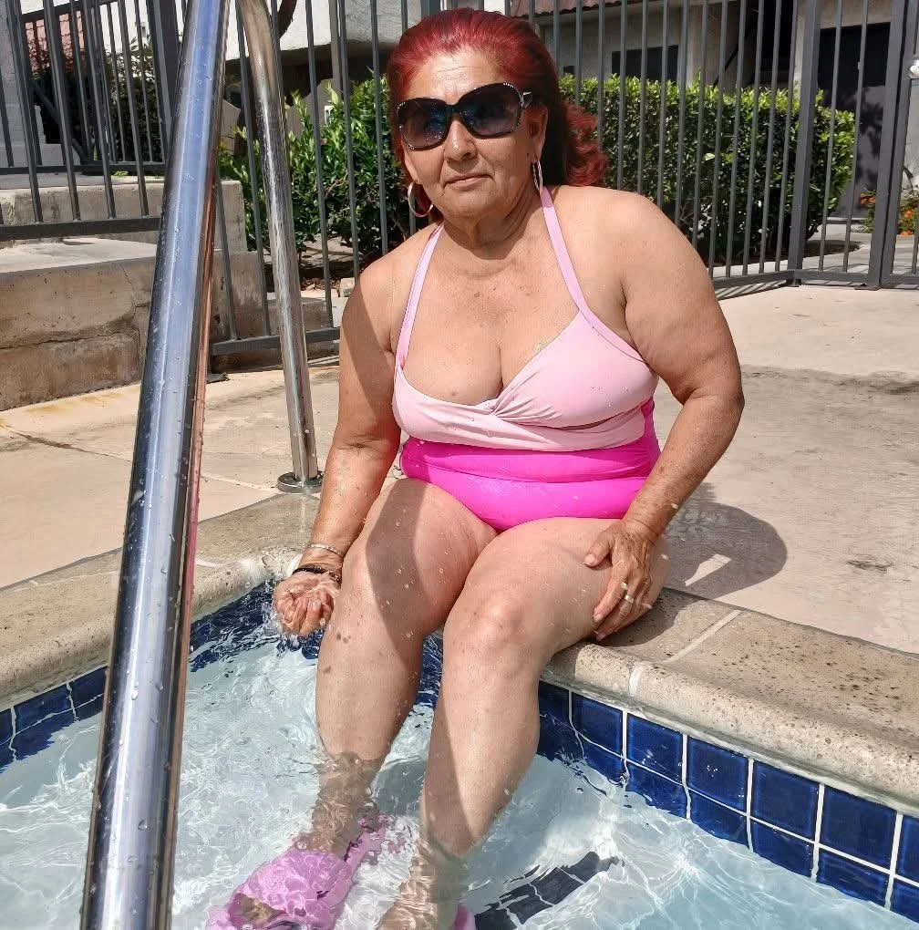 Abuela mexicana....mi amante abuela mexicana image 12