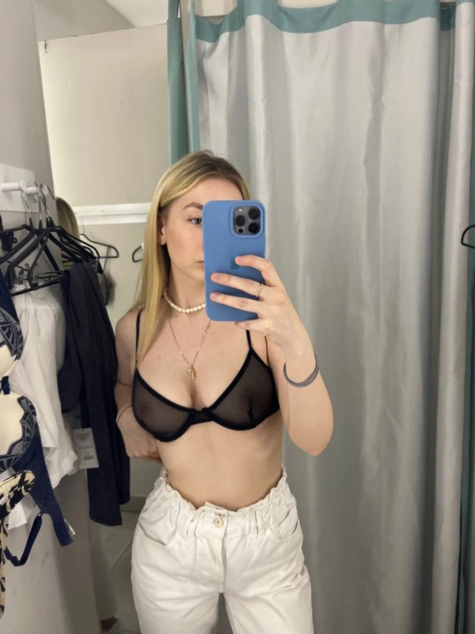 my gf sent these to her bff image 3