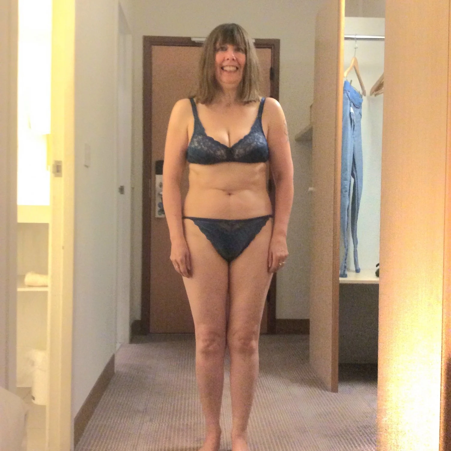 Anne uk horny gilf image 2