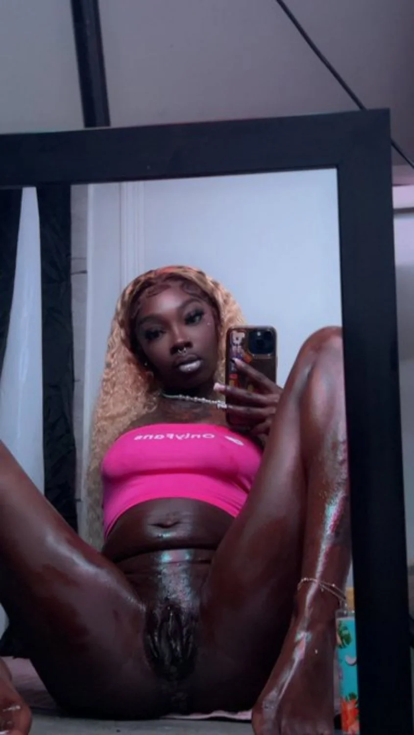 Tattooed petite ebony freak image 7